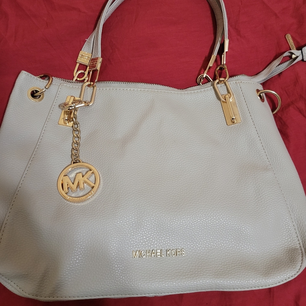 Shoulder bag